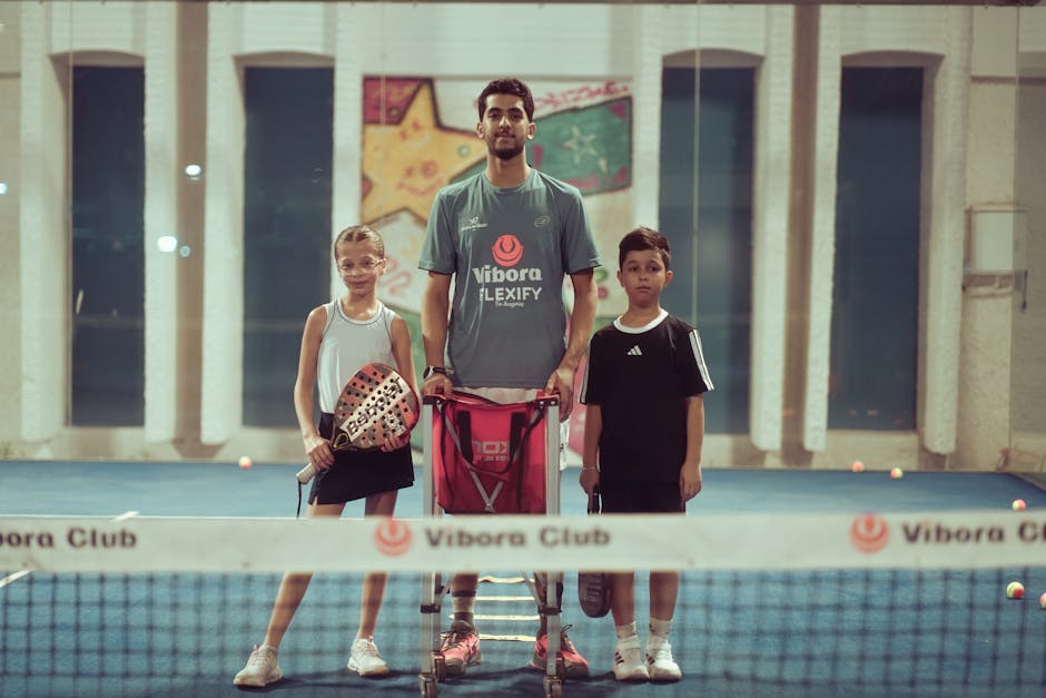 Participants gathered during a Stranda Tk community activity